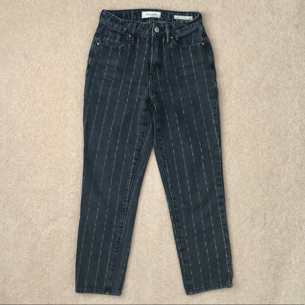 PacSun Ankle Cropped Jeans